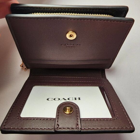 NWT Coach CC858 Snap Wallet In Signature Canvas With Fairytale Rose Print - Picture 4 of 4